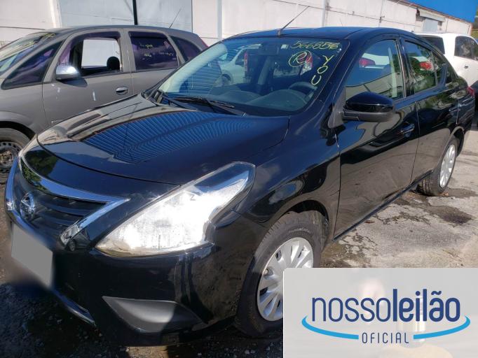 NISSAN VERSA 18/18