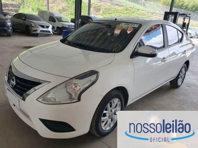 NISSAN VERSA 18/18