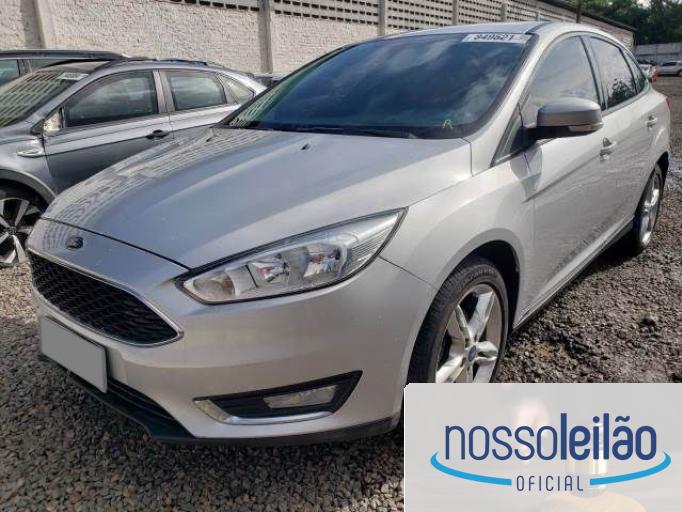 FORD FOCUS FASTBACK 15/16