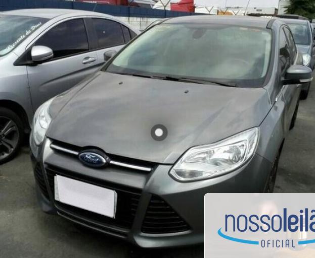 FORD FOCUS SEDAN 13/14